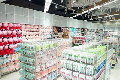 韩素生活时尚百货投资加盟分析 化妆品零售前景与成本估算