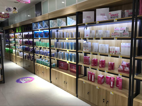 加盟化妆品店——解锁小资生活，乐享财富增值