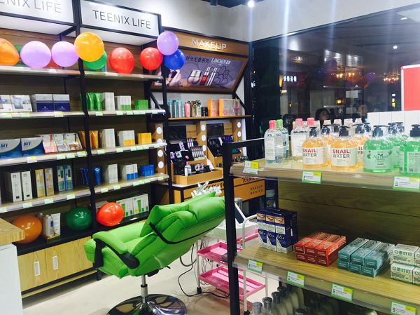 想开化妆品店哪里进货？小资生活进货折扣大，产品有竞争力